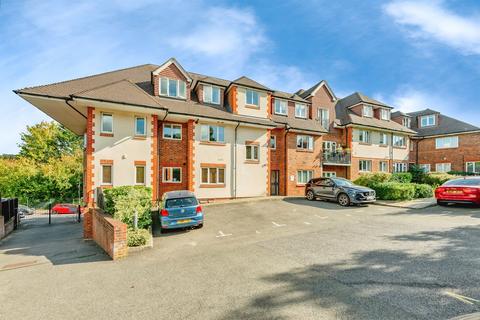 2 bedroom penthouse for sale, Brook Road, Redhill