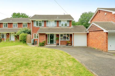 4 bedroom detached house for sale, Dunlin Close, Redhill