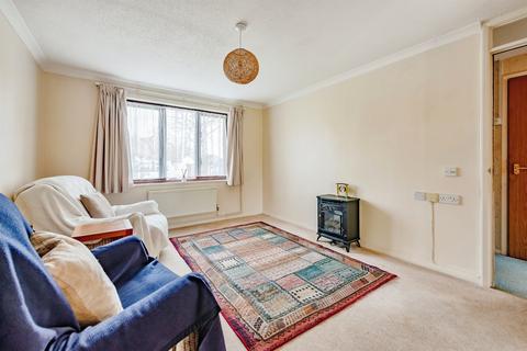 2 bedroom terraced house for sale, Oaklands Drive, Redhill