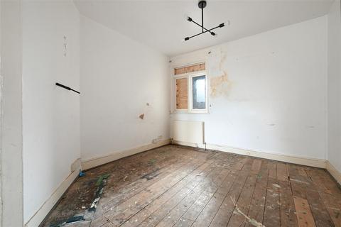 4 bedroom terraced house for sale, Holland Road, Kensal Rise (Borders), NW10 5AX