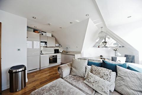 Coulsdon Road, Caterham