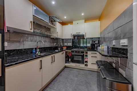 3 bedroom terraced house for sale, Priddy Place, Redhill