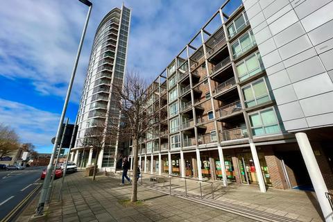1 bedroom apartment to rent, Queen Street, Portsmouth, PO1