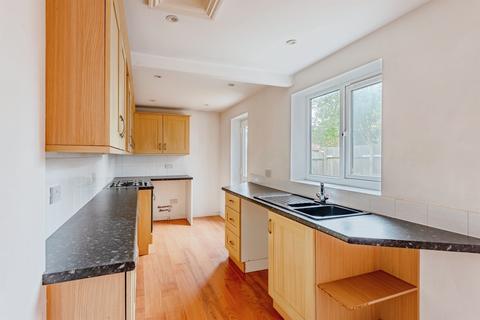 3 bedroom terraced house for sale, Dunraven Avenue, Redhill