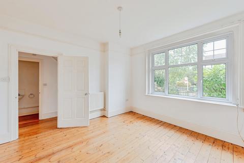 3 bedroom terraced house for sale, Dunraven Avenue, Redhill