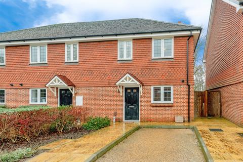 2 bedroom end of terrace house for sale, Lindsay Close, Merstham, Redhill