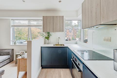 1 bedroom apartment for sale, Brighton Road, Redhill