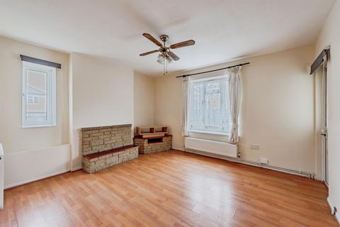 2 bedroom apartment for sale, Radstock Way, Merstham, Redhill