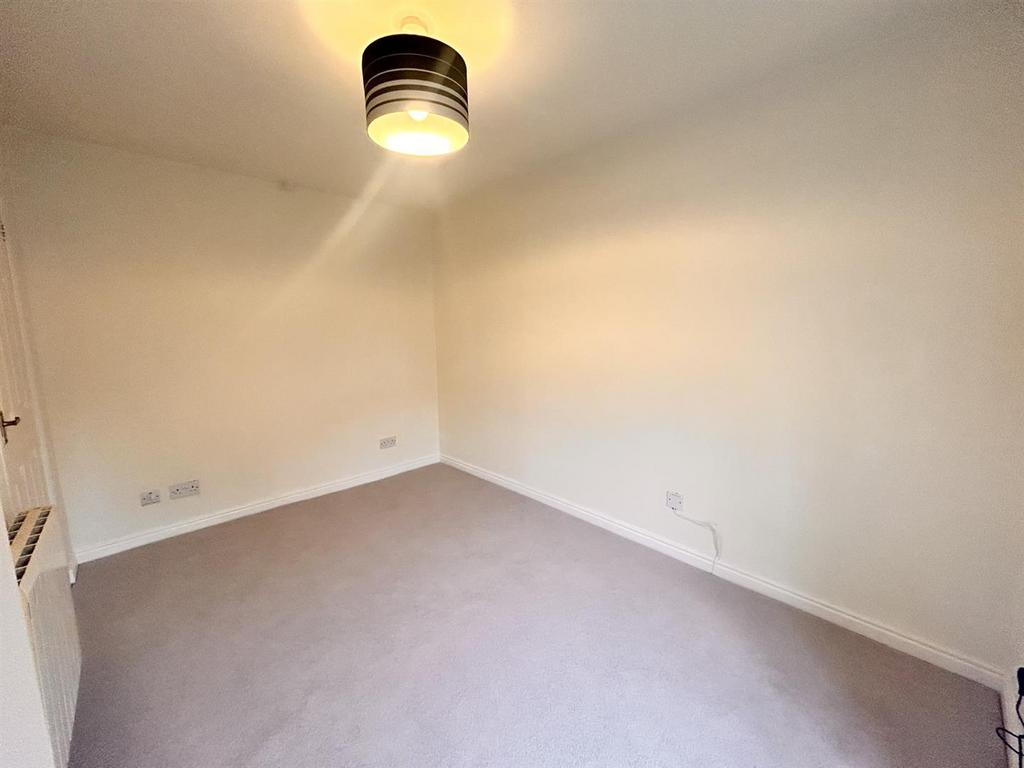 Main Bedroom 2.jpg