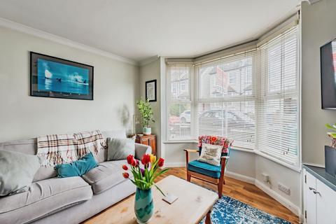3 bedroom end of terrace house for sale, Redstone Road, Redhill