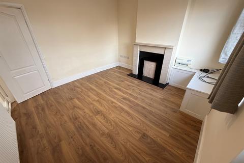 2 bedroom end of terrace house for sale, Nottingham Road, Ripley