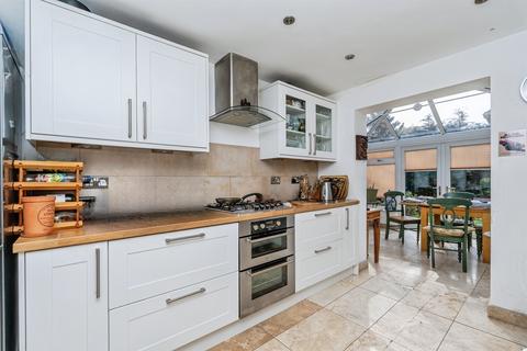 3 bedroom detached house for sale, Hunters Crescent, Romsey