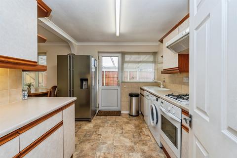 3 bedroom semi-detached bungalow for sale, Ash Close, North Baddesley, Southampton