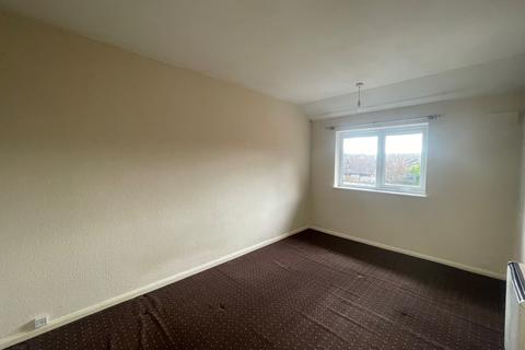2 bedroom flat to rent, Oakash Court, NOTTINGHAM, NG16