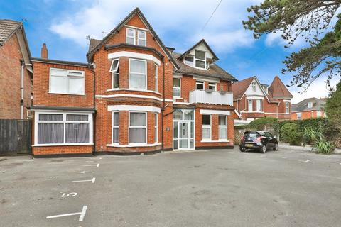Flat - Cecil Road, BOURNEMOUTH