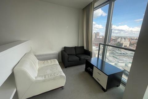 Studio to rent, The Rotunda, Birmingham, B2