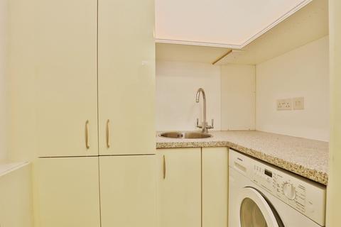 3 bedroom ground floor flat for sale, Boscombe Overcliff Drive, Bournemouth