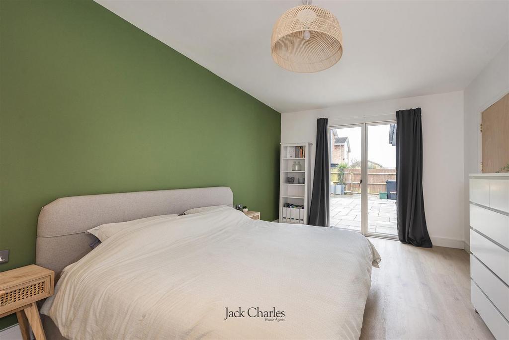 1 A Croft Close, TN10 4 LA 007.jpg