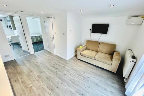 undefined, Oxford Street, Leamington Spa, CV32