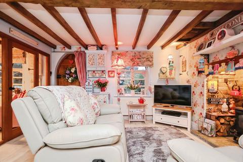 undefined, The Village, Kingswinford