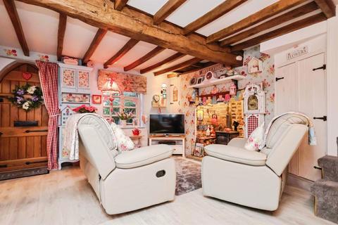 undefined, The Village, Kingswinford