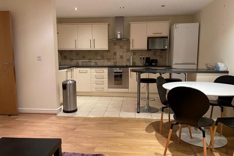 2 bedroom apartment to rent, Centenary Plaza, Birmingham, B1