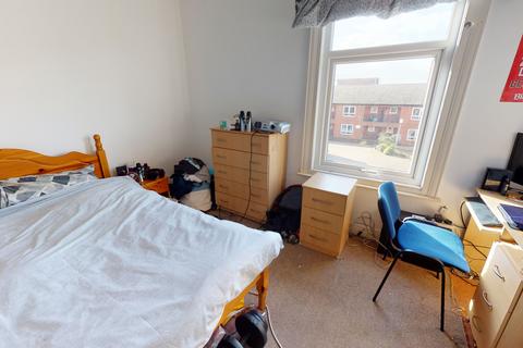 3 bedroom terraced house to rent, Whitehall Terrace, Lincoln, LN1