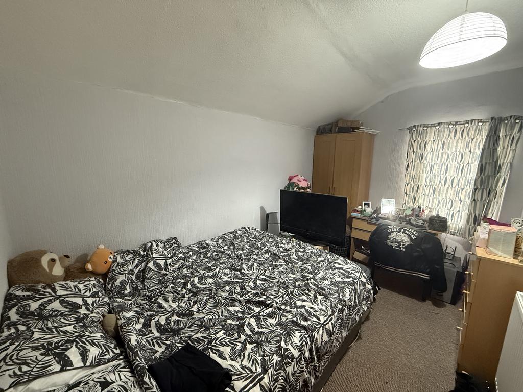 Bed 3