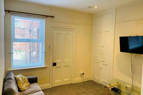 3 bedroom terraced house to rent, Rudgard Lane, Lincoln, LN1