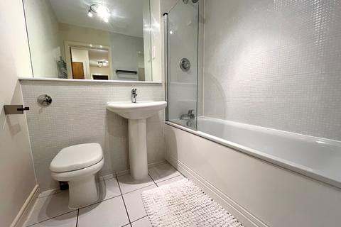 2 bedroom apartment to rent, Centenary Plaza, Birmingham, B1