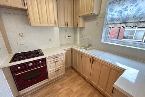 3 bedroom house to rent, Stancliffe Avenue, Nottingham, NG6