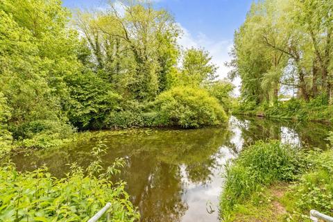 2 bedroom apartment to rent, Andrews Close, Warwick, CV34