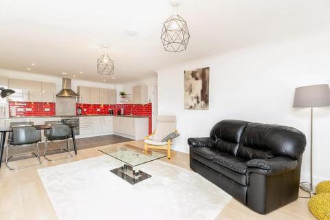 2 bedroom apartment to rent, Andrews Close, Warwick, CV34