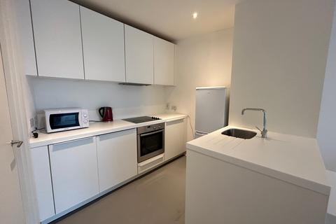1 bedroom apartment to rent, The Rotunda, Birmingham, B2