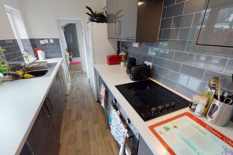 4 bedroom terraced house to rent, Portland Street, Lincoln, LN5