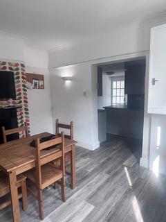 4 bedroom terraced house to rent, Sibthorp Street, Lincoln, LN5