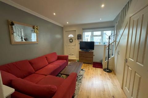 3 bedroom house to rent, Otway Street, Chatham, ME4