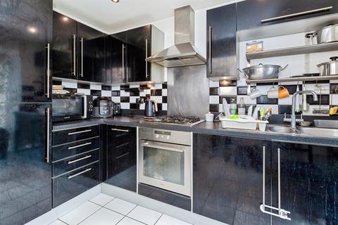 undefined, Eltham Avenue, SLOUGH