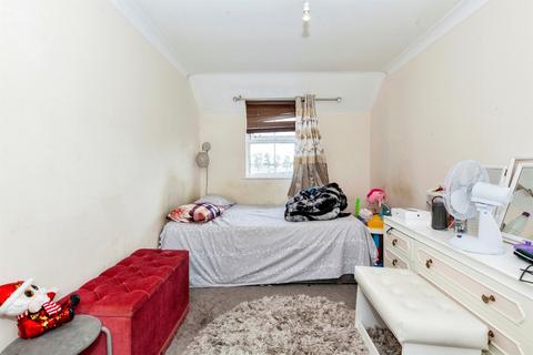 undefined, Tobermory Close, Slough