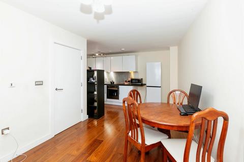 1 bedroom flat for sale, High Street, Slough