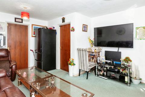 undefined, Oatlands Drive, Slough