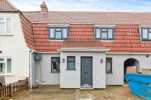 2 bedroom terraced house for sale, Elliman Avenue, Slough