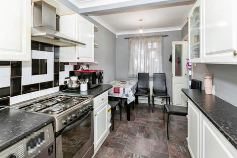 2 bedroom terraced house for sale, Elliman Avenue, Slough
