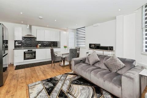 3 bedroom flat for sale, High Street, Slough