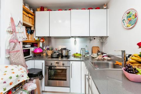 1 bedroom flat for sale, High Street, Slough