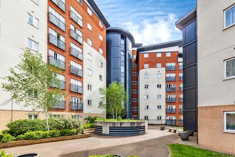 1 bedroom flat for sale, Aspects Court, Slough