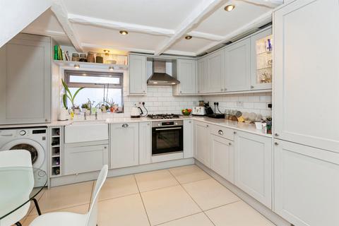 2 bedroom character property for sale, High Street, Colnbrook, Slough