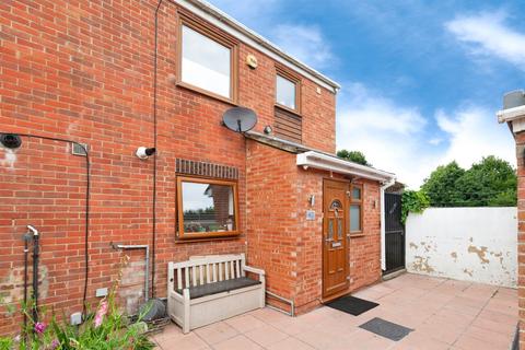 undefined, Rochfords Gardens, Slough