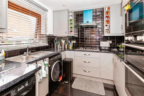 undefined, Rochfords Gardens, Slough