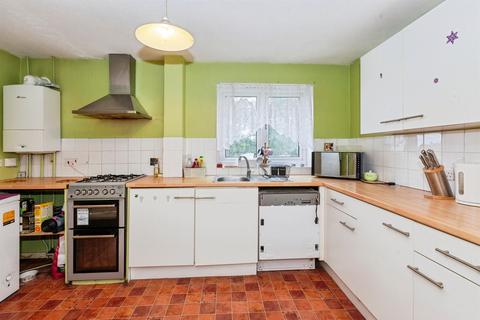 undefined, Rochfords Gardens, Slough